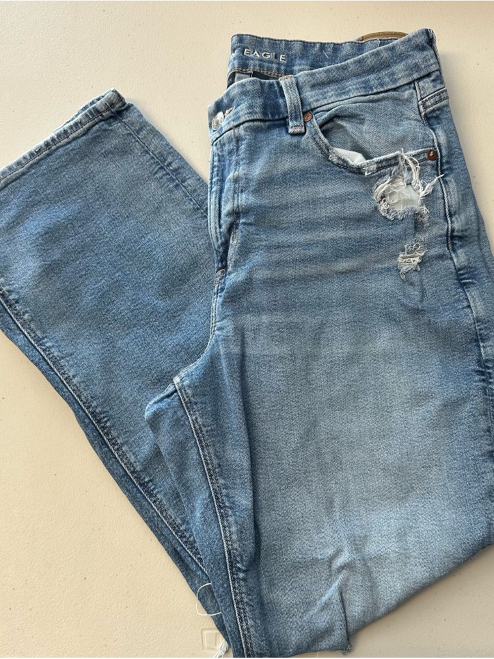 American Eagle Outfitters Light Blue Distressed Denim Jeans